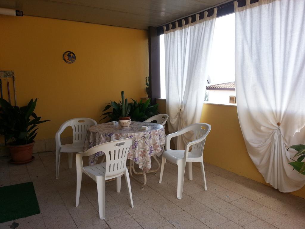 Apartamento La Via Del Mare - Acireale Centro Storico Habitación foto