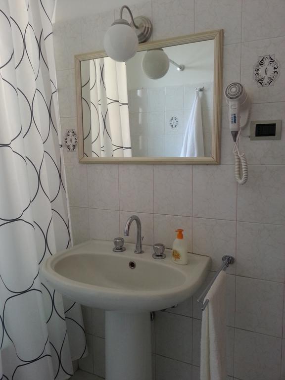 Apartamento La Via Del Mare - Acireale Centro Storico Habitación foto
